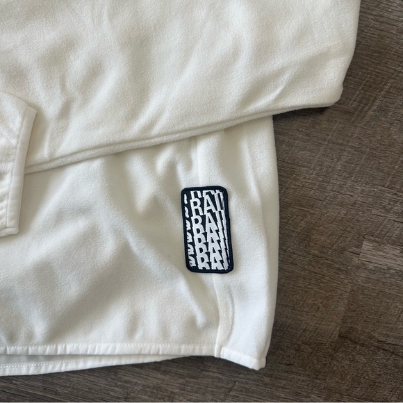 RAINS lightweight fleece pullover size Medium NWT - Picture 3 of 4